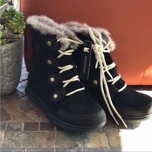 Explorer boots